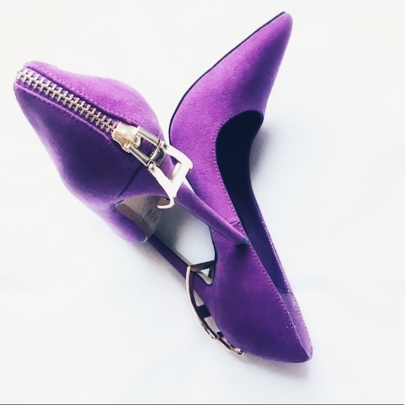 Shoes - 🌹NWOB Super Cute Zipper Back Pump.